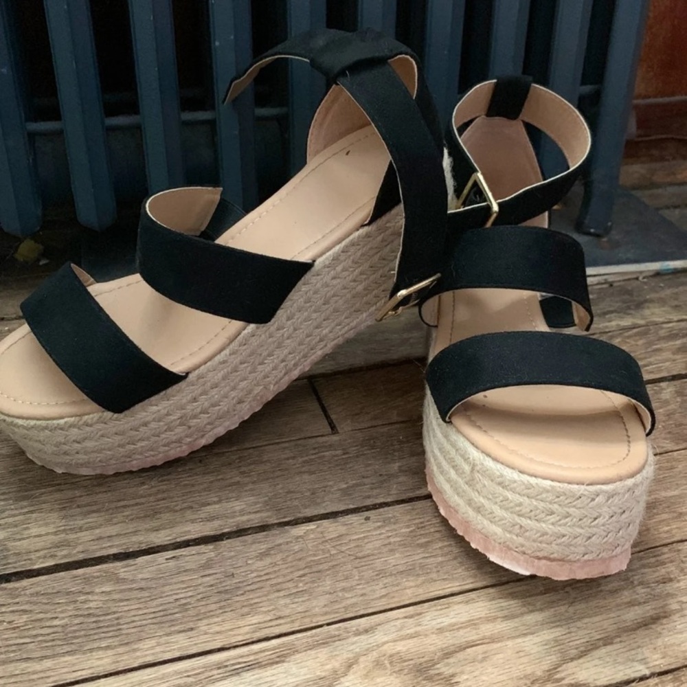 Platform sandals